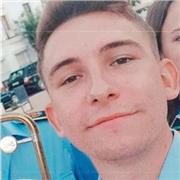 Profesor de música imparte clases nivel elemental y grado medio